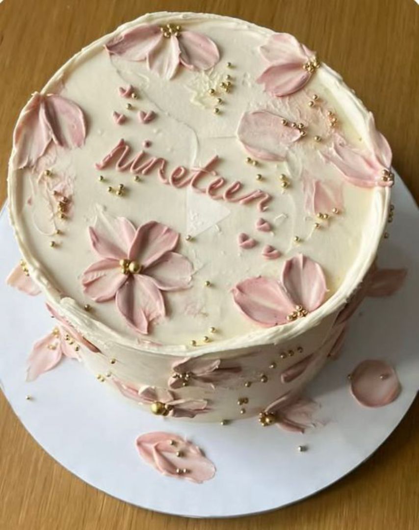 Cakes - Customised image 0