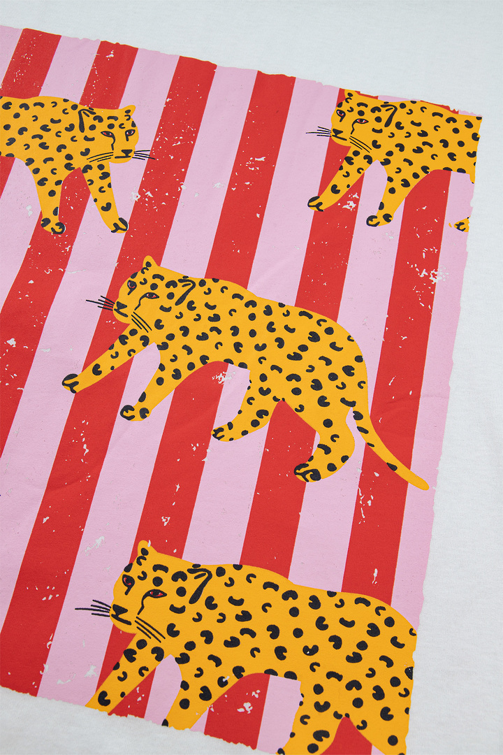 Circus Cheetah Cotton T Shirt Large image 4