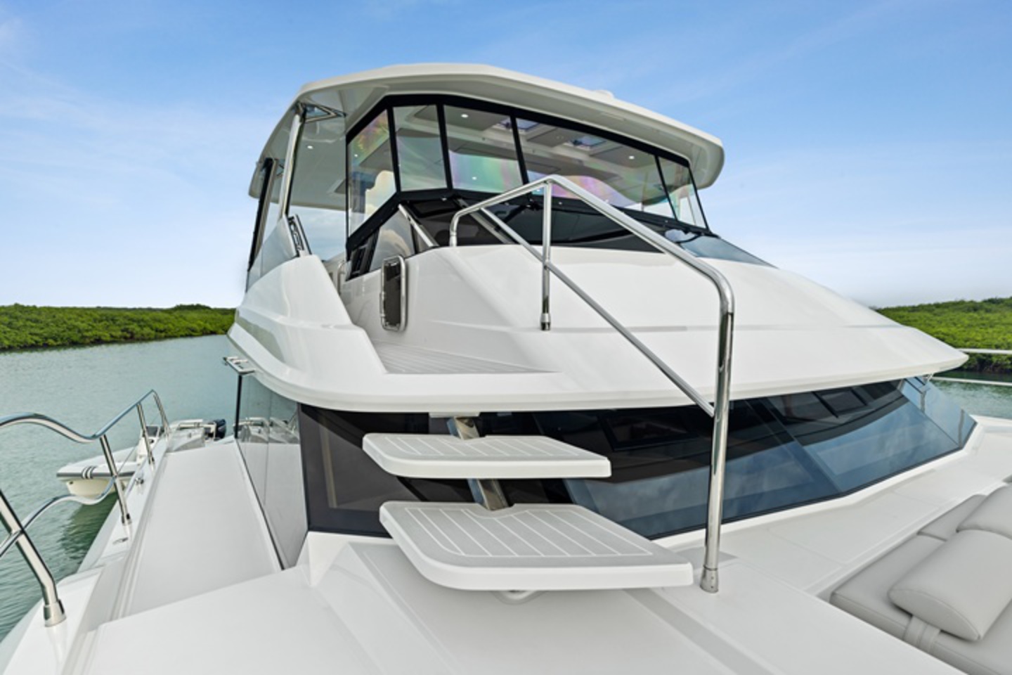 Aquila 50 Power Catamaran image 3