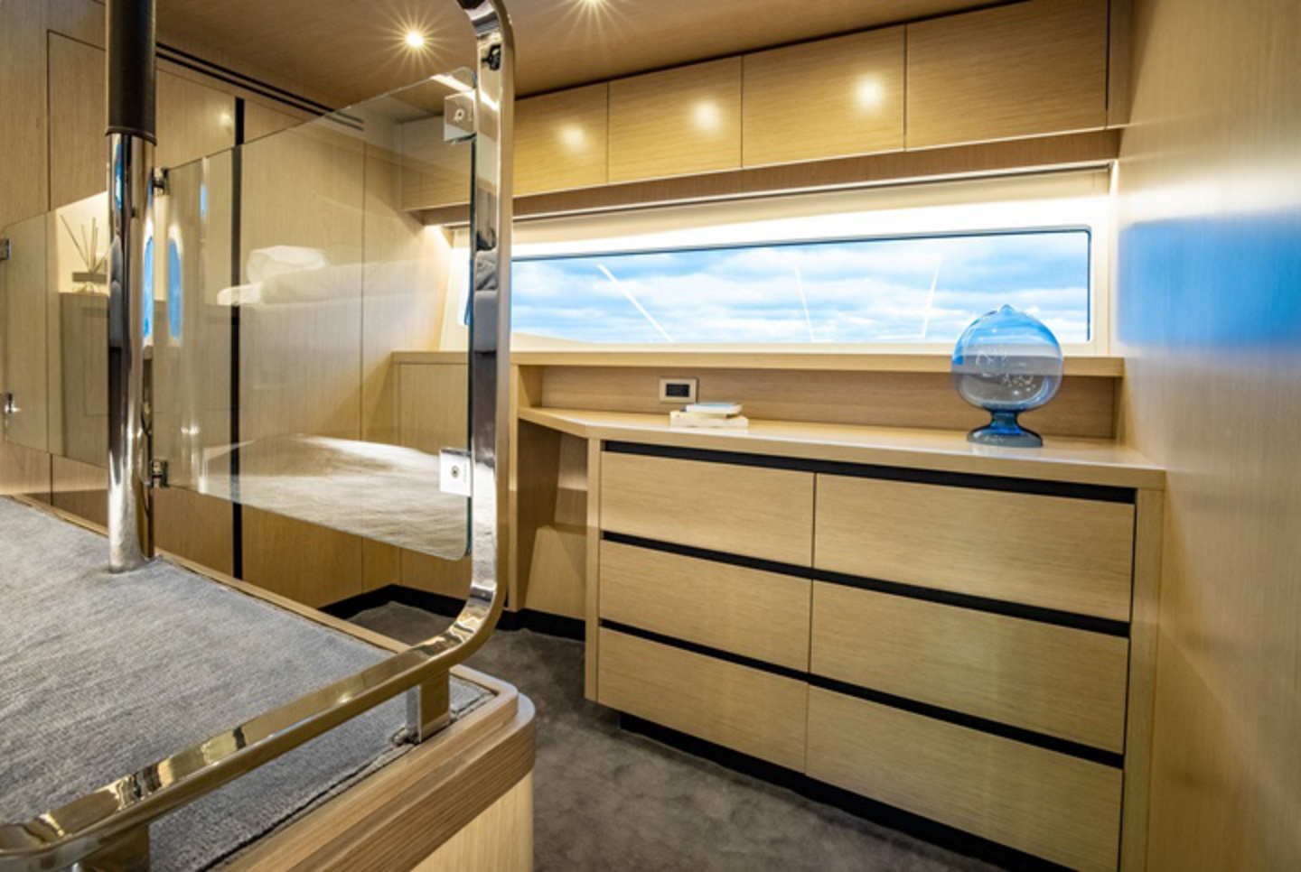 Aquila 70 Power Catamaran image 20