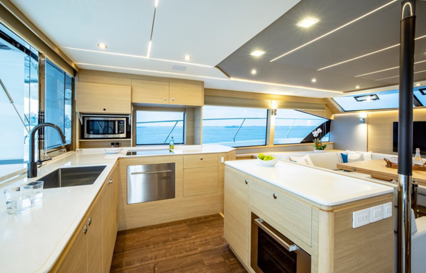 Aquila 54 Power Catamaran image 12