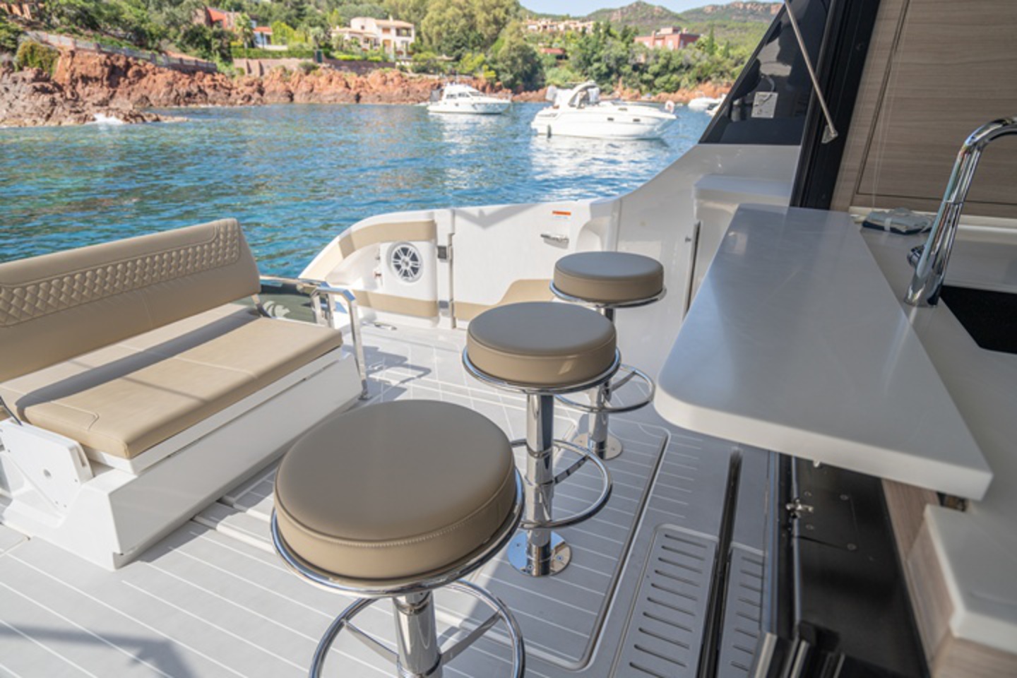 Aquila 46 Coupe Power Catamaran image 6