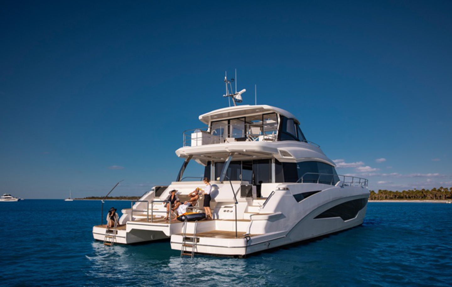 Aquila 70 Power Catamaran image 4