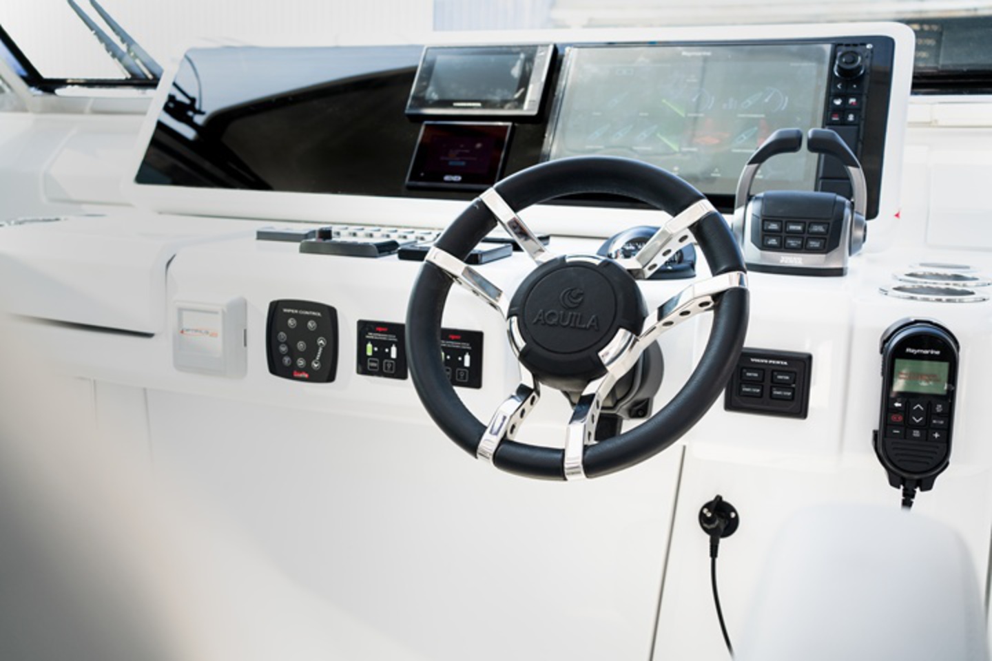 Aquila 54 Power Catamaran image 5
