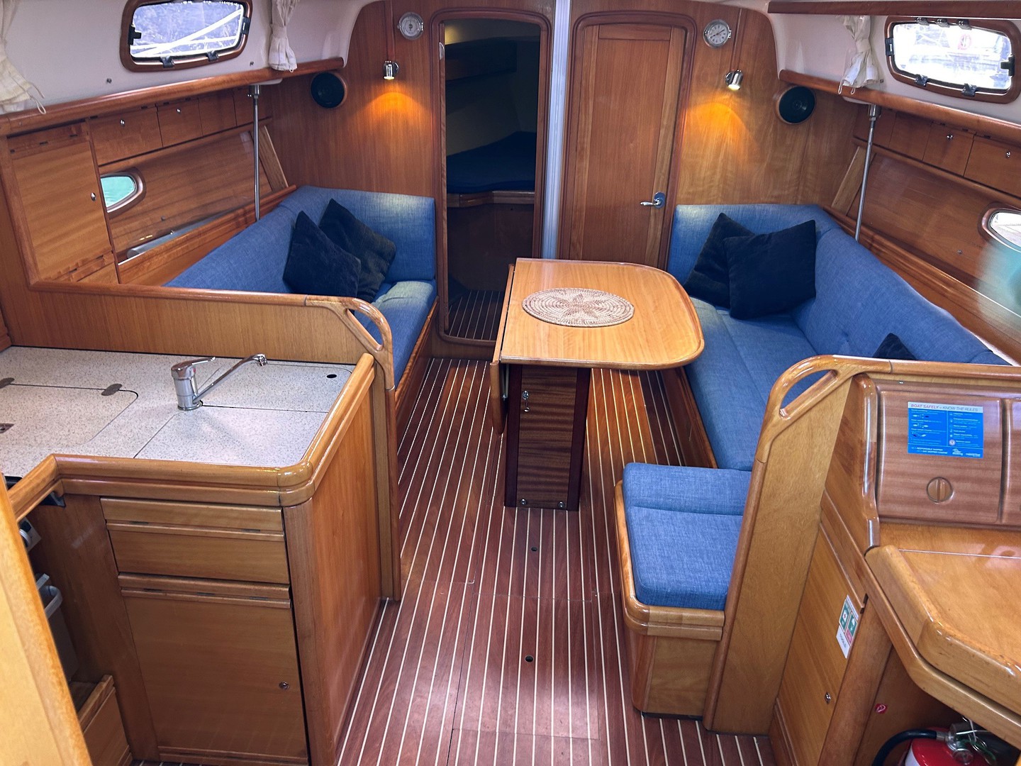 2007 Bavaria 37 image 1