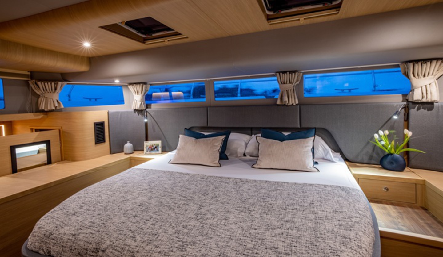 Aquila 54 Power Catamaran image 18