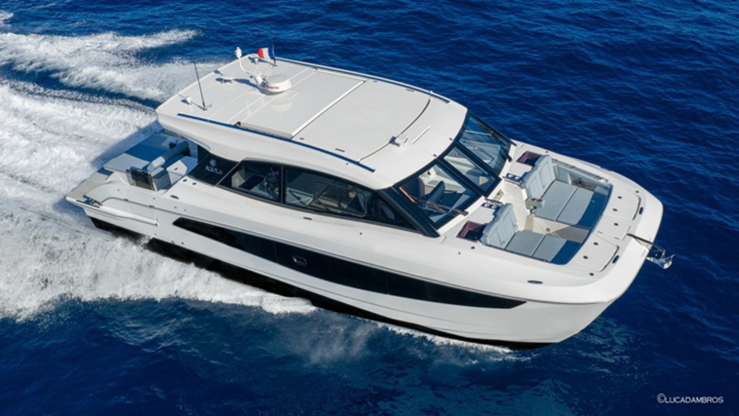 Aquila 42 Coupe Power Catamaran image 0