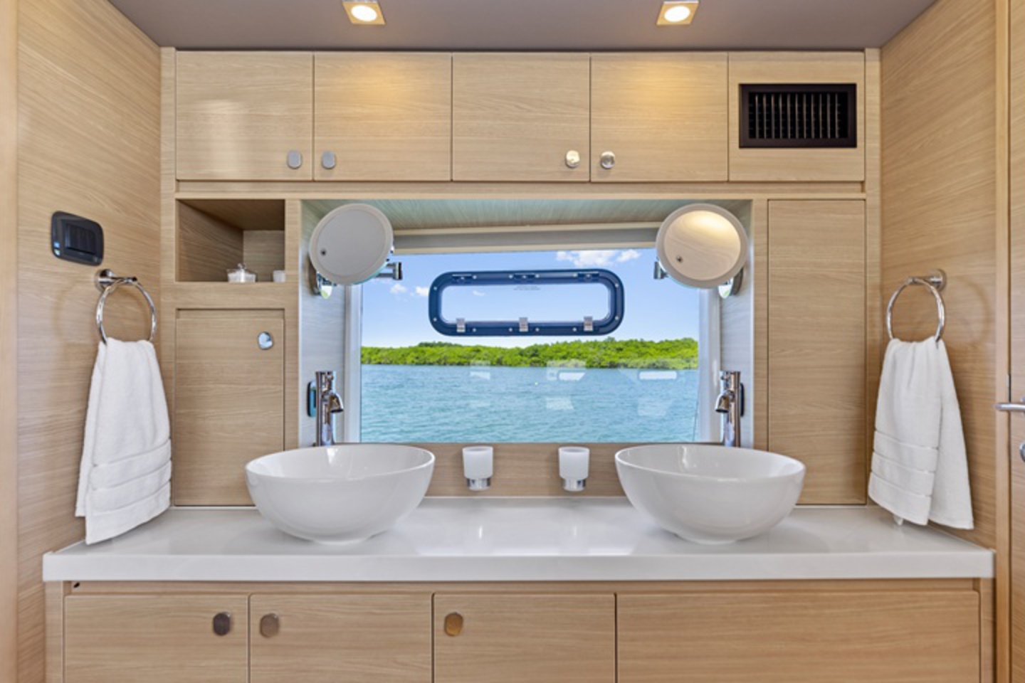 Aquila 50 Power Catamaran image 17