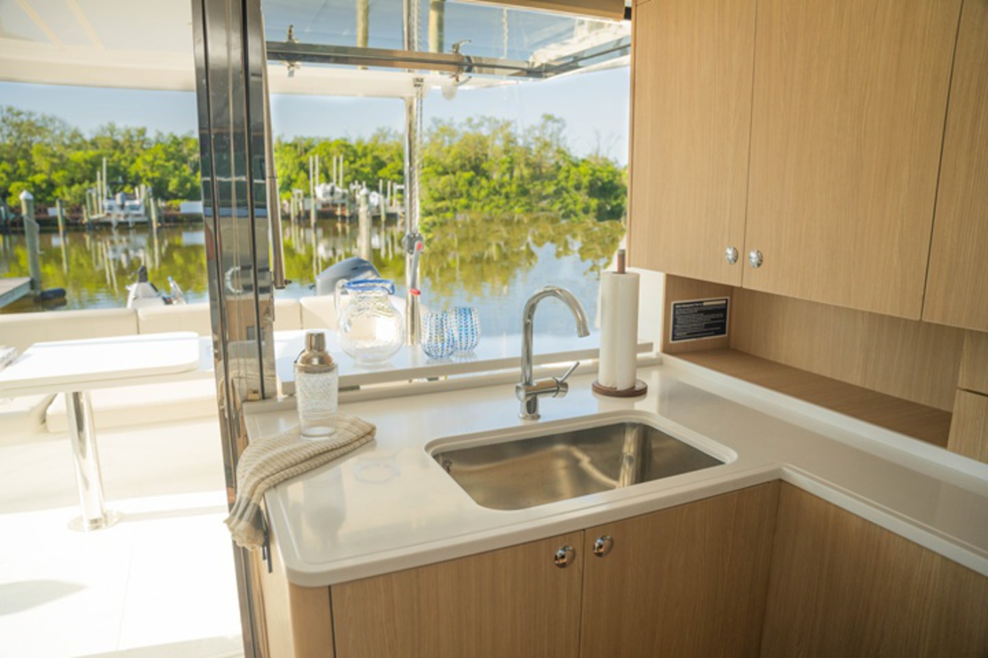Aquila 42 Power Catamaran image 6