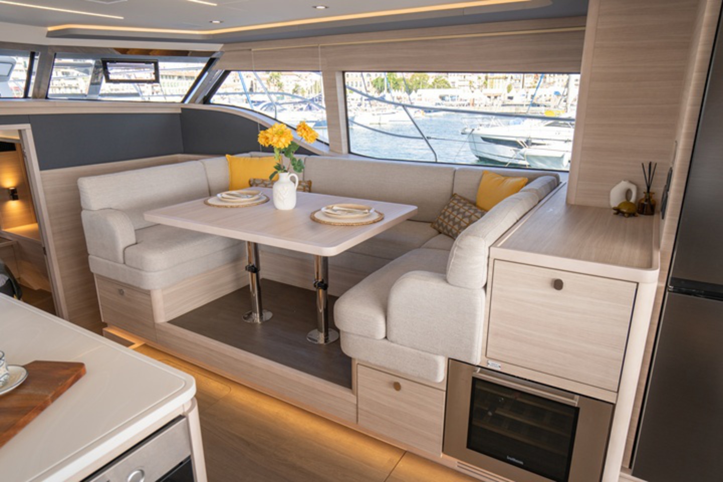 Aquila 46 Power Catamaran image 8