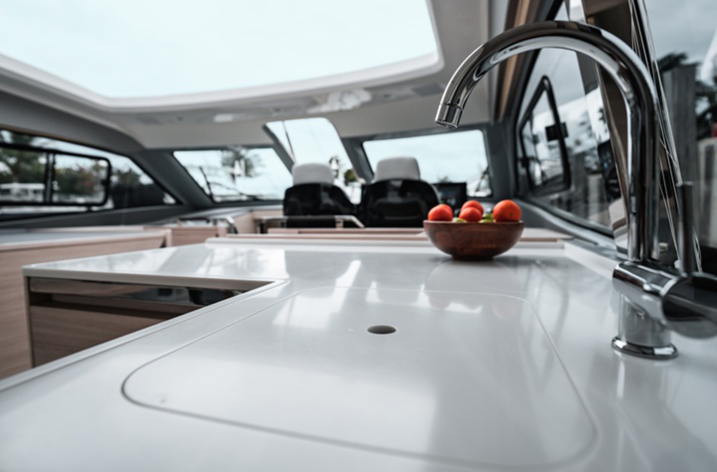 Aquila 42 Coupe Power Catamaran image 8