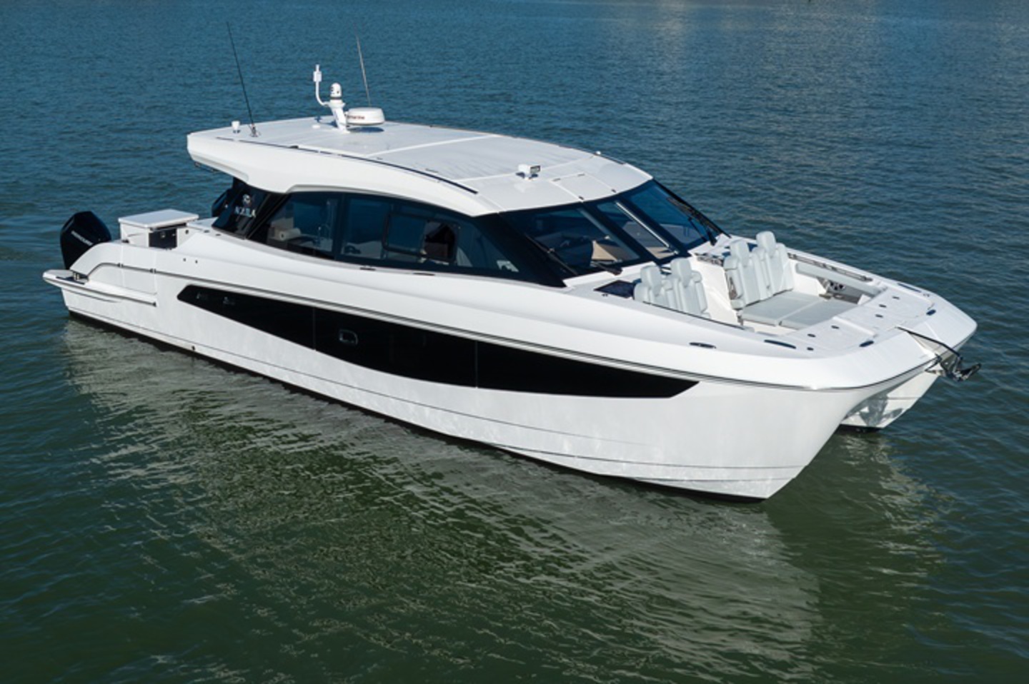 Aquila 42 Coupe Power Catamaran image 2