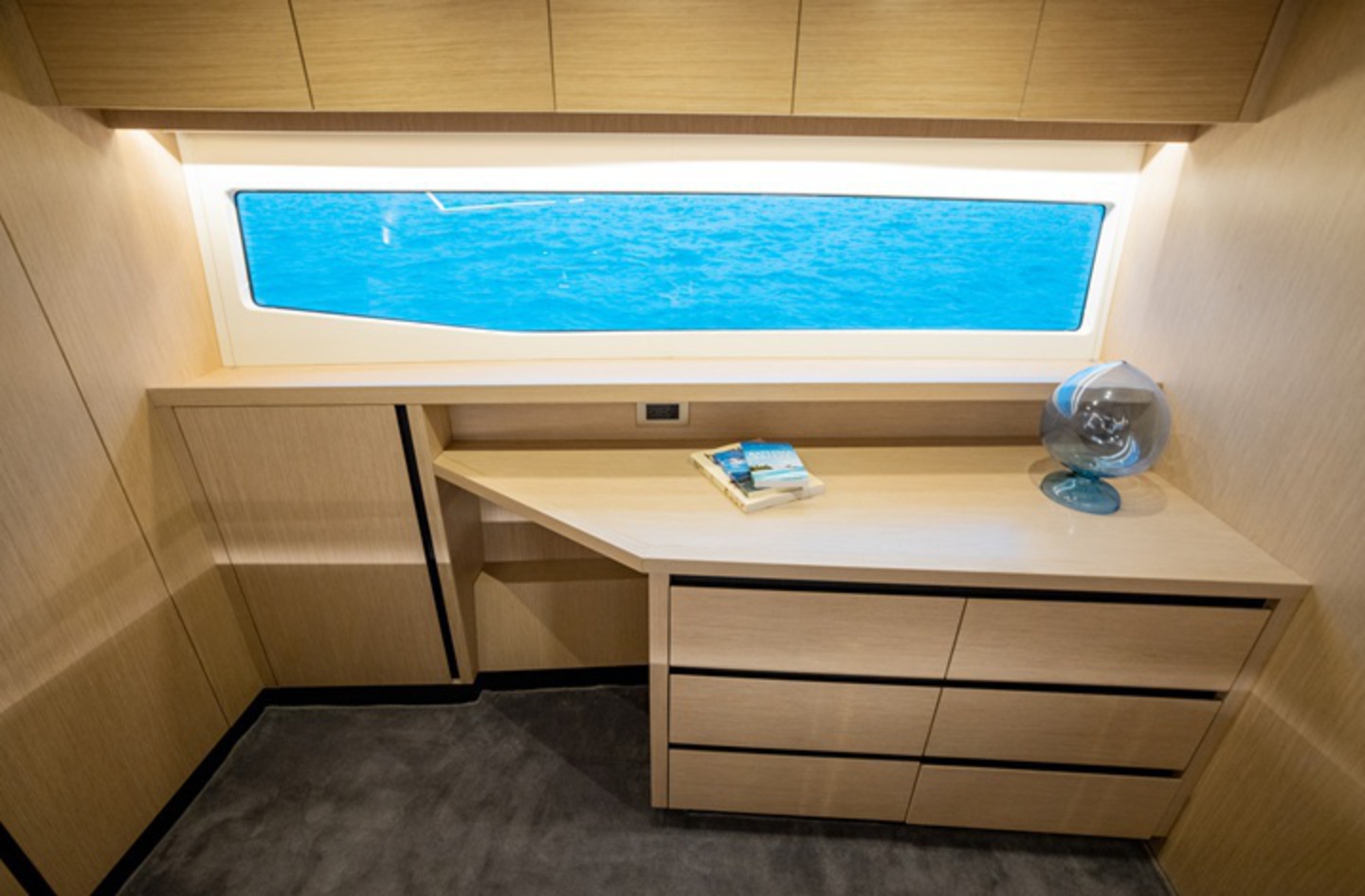 Aquila 70 Power Catamaran image 21