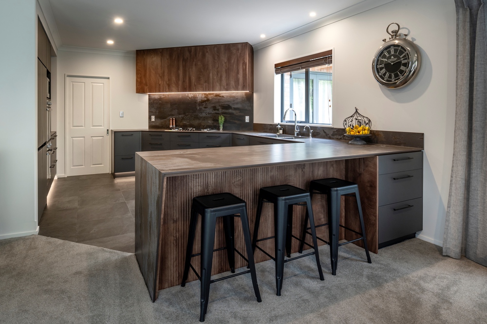 Cognac Oak image 2