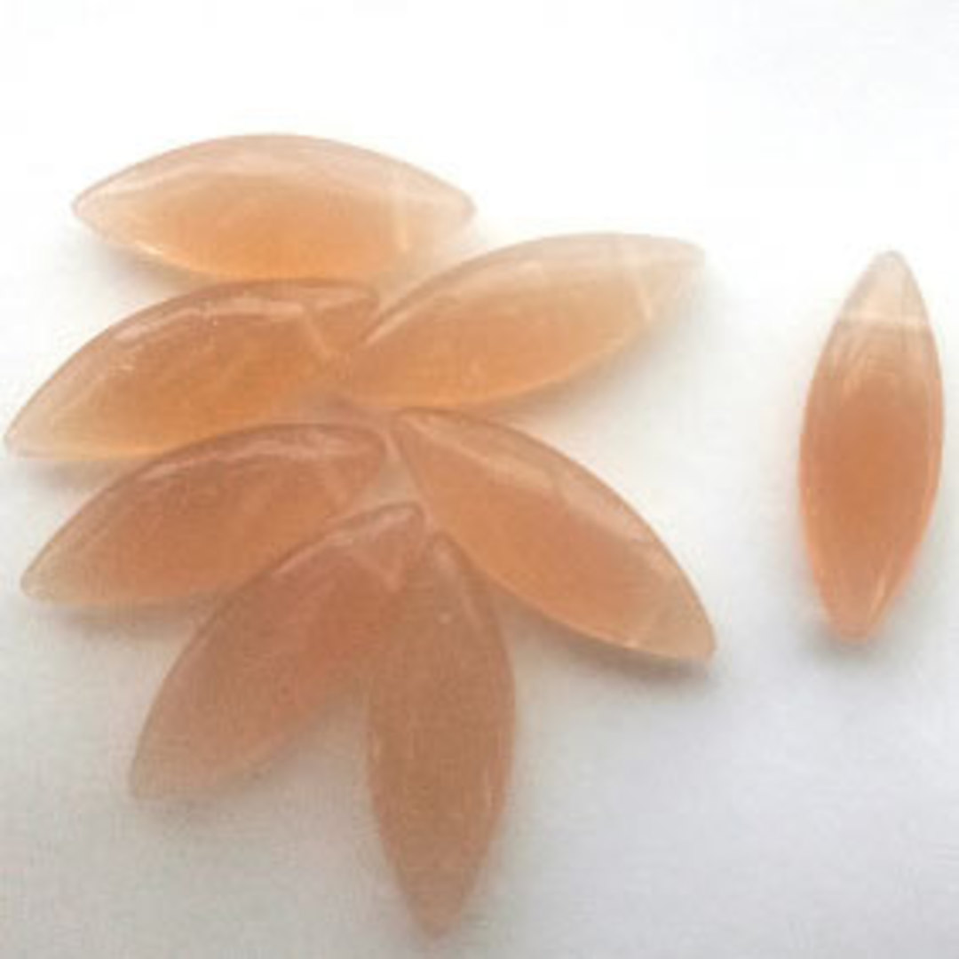 Spear Bead, 8mm x 24mm: Caramel image 0
