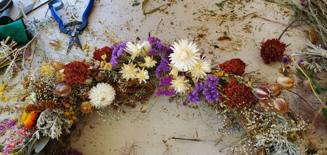 Dried Flower Workshop  - Wreath image 10