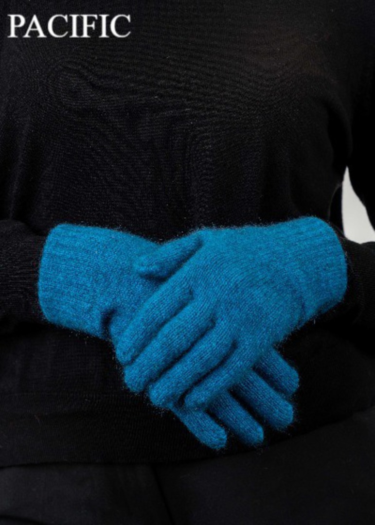 Merino Possum Koru Plain Gloves image 3