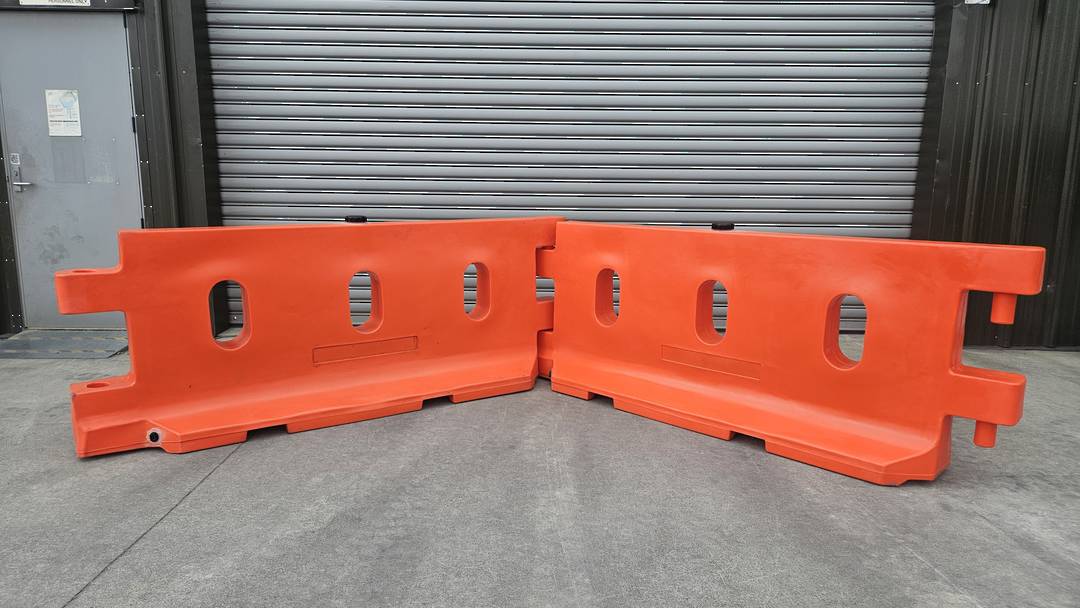 Ricochet Delineator Barrier image 3