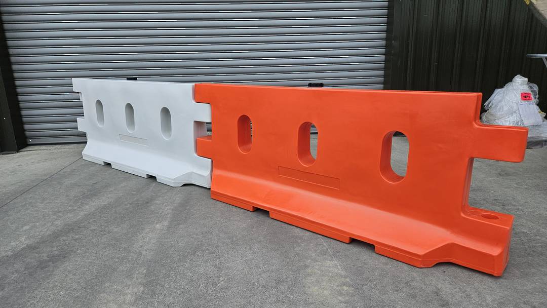 Ricochet Delineator Barrier image 2