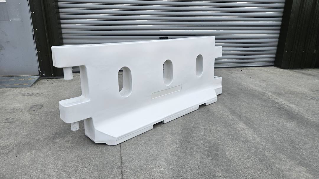 Ricochet Delineator Barrier image 7