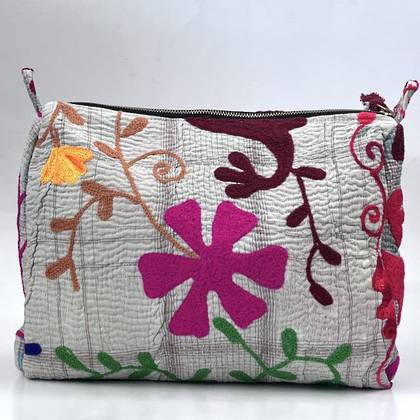 Vanity Kantha Brode no. 6 - Embroidered Beauty Pouch (sold)