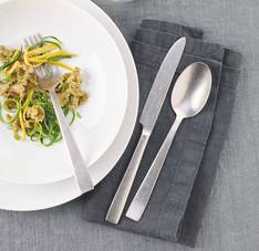Flat Vintage 24 Piece Cutlery Set