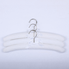 White Heart Coat Hangers Set of 3 image 0