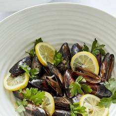 Sophie Conran Pasta Serving Bowl image 2